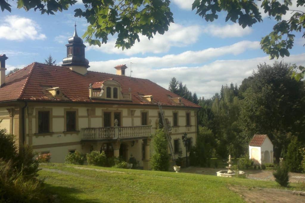 Zamecek Zdiky - Moderni Maly Apartman Bujanov 外观 照片