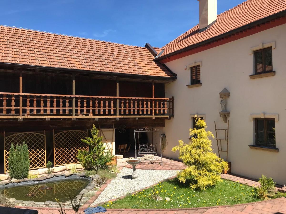 Zamecek Zdiky - Moderni Maly Apartman Bujanov 外观 照片